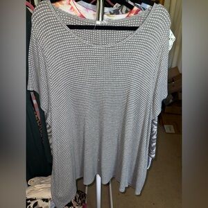 Boutique Gray Patterned Women's Top